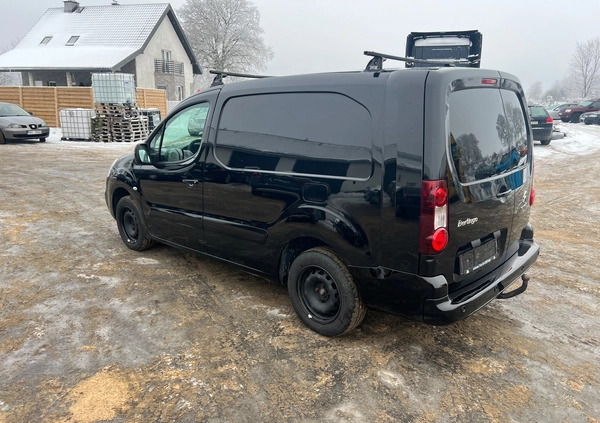 Citroen Berlingo cena 39999 przebieg: 111000, rok produkcji 2016 z Śrem małe 106